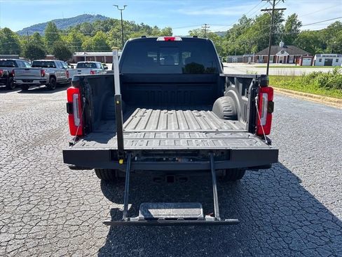 Used 2025 Ford F250 Platinum AWD/4WD image 7