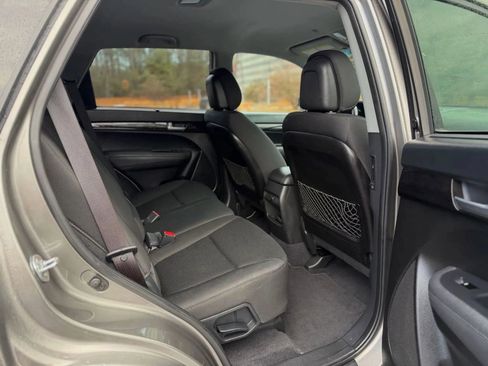 Used 2014 Kia Sorento LX AWD/4WD image 31
