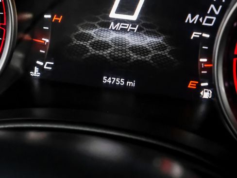 Used 2022 Dodge Charger SXT RWD image 25