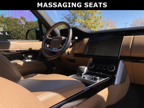 Used 2023 Land Rover Range Rover Long Wheelbase SE image 6