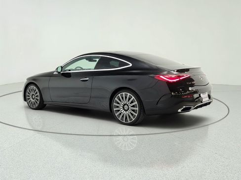 Used 2024 Mercedes-Benz CLE 300 4MATIC Coupe image 7