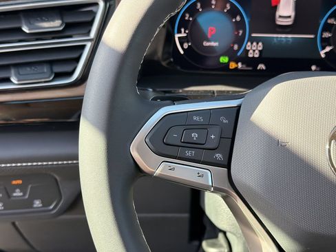 New 2026 Volkswagen Atlas SE FWD image 27