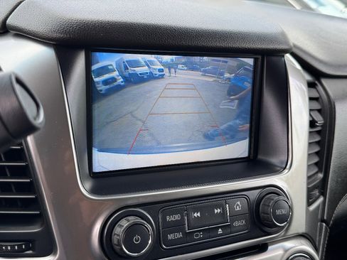 Used 2019 Chevrolet Suburban LT image 32