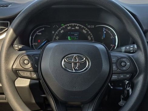 Used 2025 Toyota RAV4 LE image 26