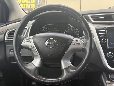 Used 2017 Nissan Murano SV FWD image 19
