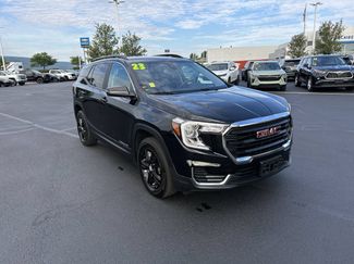 Used 2023 GMC Terrain SLE w/ Driver Convenience Package AWD/4WD video 1