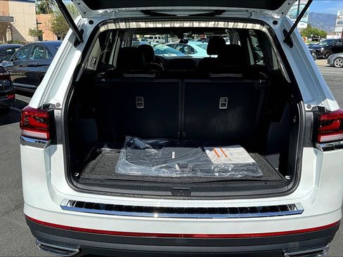 New 2026 Volkswagen Atlas SE image 25