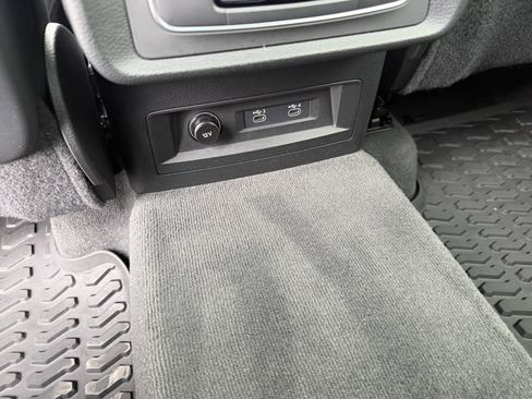 Used 2021 Audi Q7 2.0T Premium Plus AWD/4WD image 31