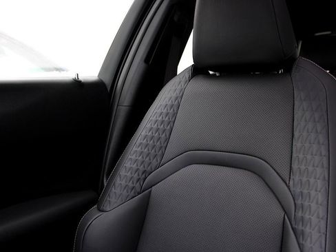 Used 2020 Lexus UX 250h w/ Premium Package image 21