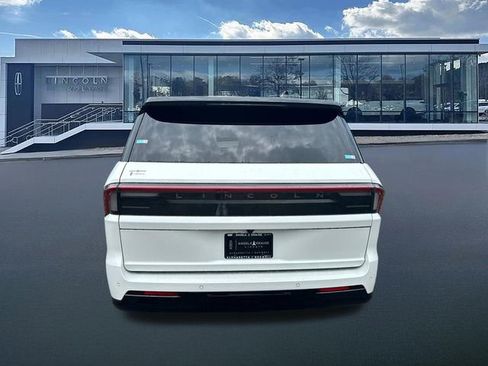 New 2026 Lincoln Navigator L Black Label AWD/4WD image 7