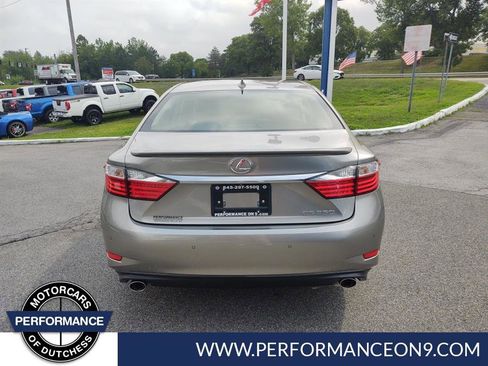 Used 2015 Lexus ES 350 w/ Luxury Package image 4