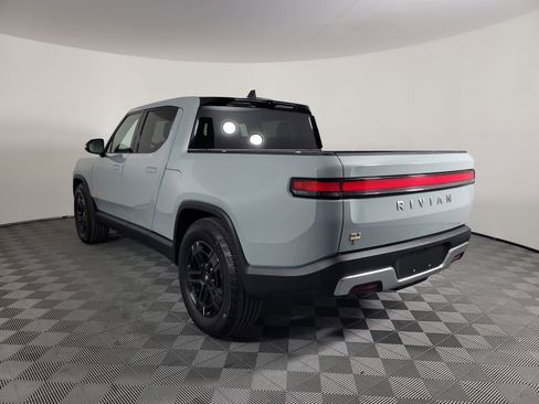 Used 2022 Rivian R1T Adventure image 3
