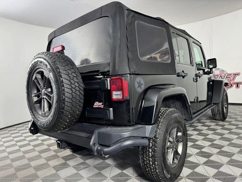 Used 2018 Jeep Wrangler Unlimited Sport image 25