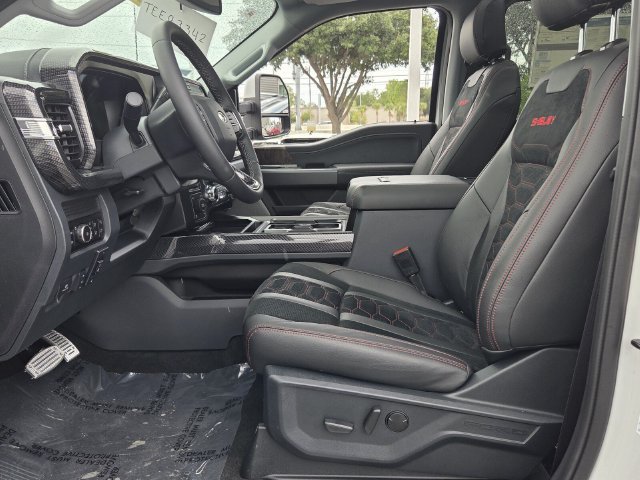 New 2026 Ford F250 Lariat w/ Black Appearance Package AWD/4WD image 13