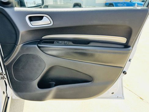 Used 2019 Dodge Durango AWD image 29