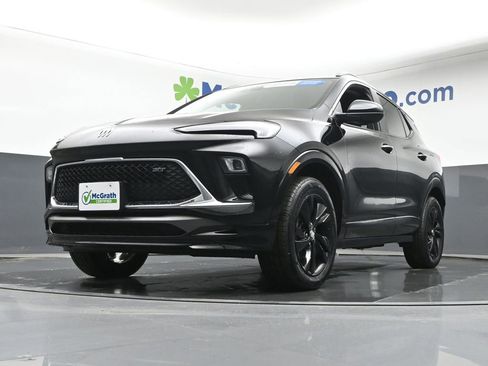 Used 2024 Buick Encore GX Sport Touring w/ Comfort Package image 6