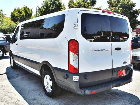 Used 2017 Ford Transit 350 XLT image 5