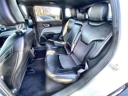 Used 2023 Jeep Compass Latitude image 15