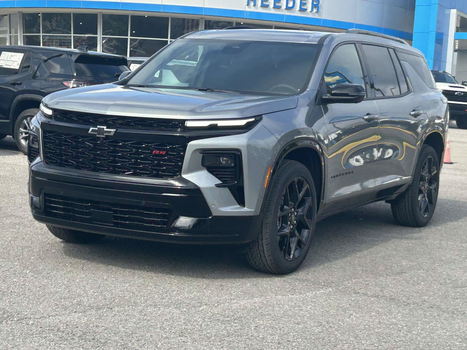 New 2026 Chevrolet Traverse RS FWD image 3