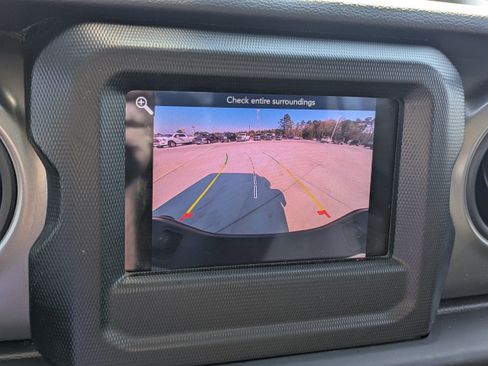 Used 2023 Jeep Gladiator Sport w/ Trailer Tow Package image 23