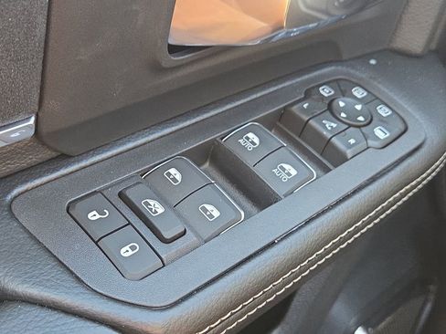 New 2026 RAM 3500 Laramie w/ Towing Technology Group image 25