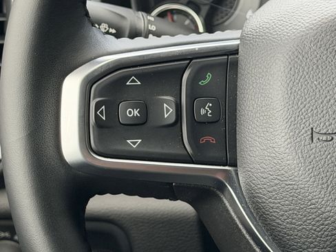 Used 2024 RAM 1500 Big Horn AWD/4WD image 34