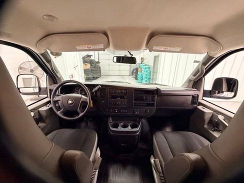 Used 2024 Chevrolet Express 2500 w/ Driver Convenience Package RWD image 7