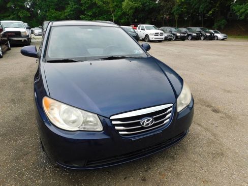 Used 2010 Hyundai Elantra w/ Comfort Pkg 2 image 2