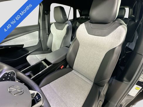 Certified 2024 Volkswagen ID.4 2WD image 20