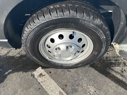 Used 2023 Ford Transit 250 Low Roof AWD w/ Exterior Upgrade Package image 20