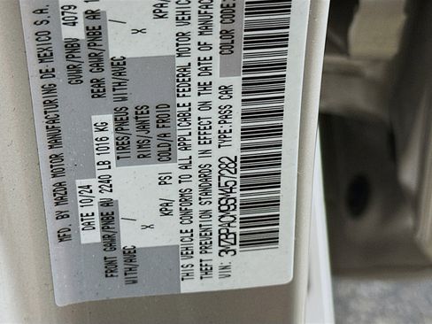 Used 2025 MAZDA MAZDA3 s image 12