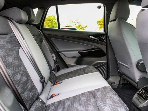 Used 2022 Volkswagen ID.4 Pro image 38