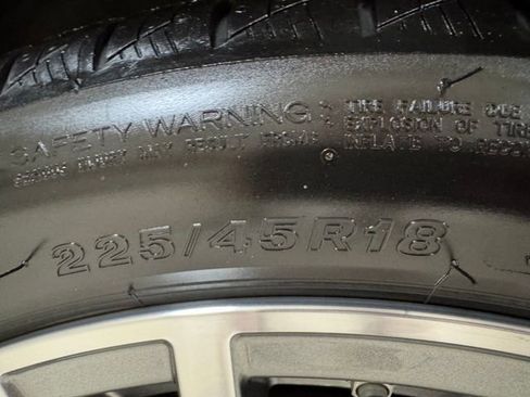 Used 2025 Mercedes-Benz CLA 250 image 23