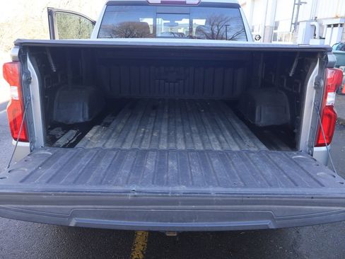 Used 2020 Chevrolet Silverado 1500 RST image 9