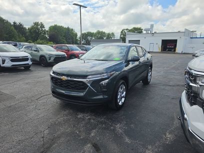New 2026 Chevrolet Trax LS w/ LS Convenience Package