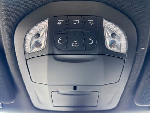 New 2026 Chrysler Voyager LX image 29