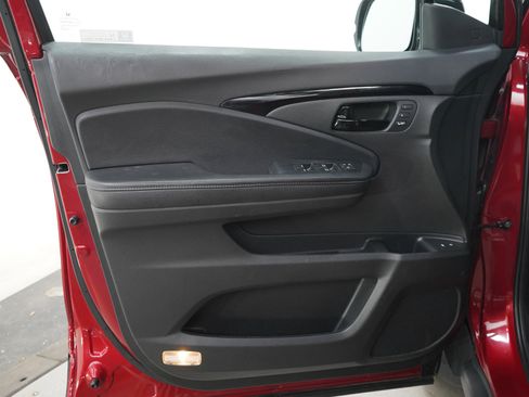 Used 2023 Honda Passport Elite image 22