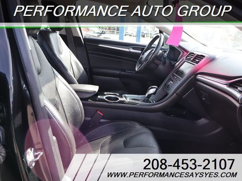Used 2013 Ford Fusion Titanium image 3