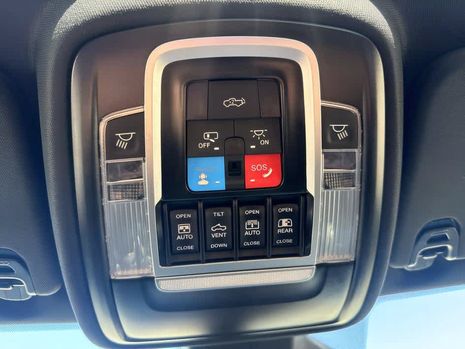 Used 2025 RAM 1500 Limited w/ Trailer Tow Group AWD/4WD image 46