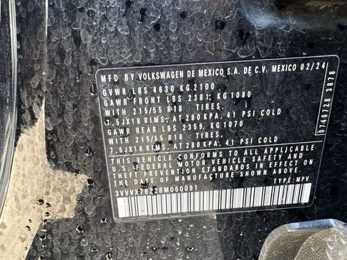 Used 2024 Volkswagen Taos SE w/ Panoramic Sunroof Package image 34