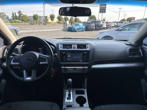 Used 2015 Subaru Legacy 2.5i Premium AWD/4WD image 21