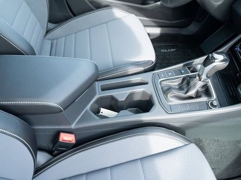 New 2026 Volkswagen Jetta SE image 40