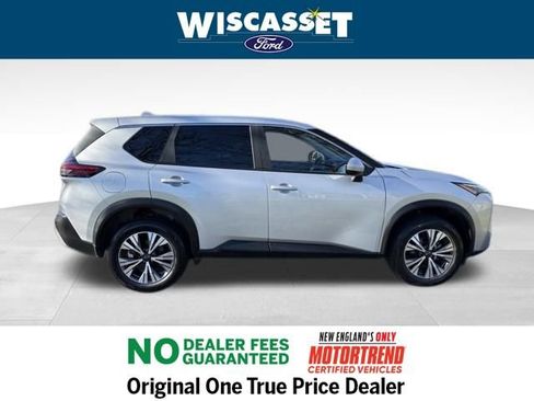 Used 2023 Nissan Rogue SV image 6