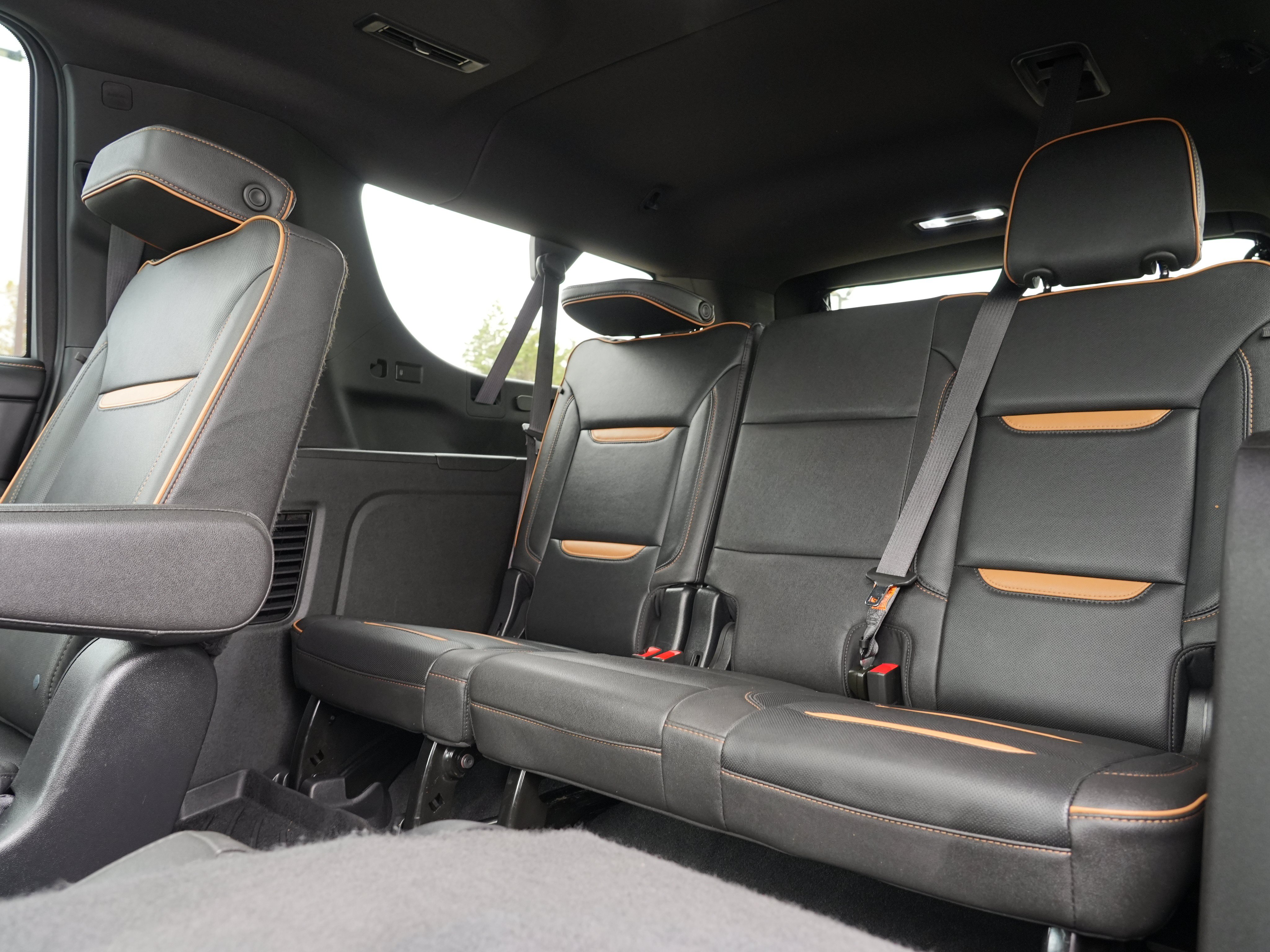 Used 2023 GMC Yukon XL AT4 w/ AT4 Premium Package AWD/4WD image 23