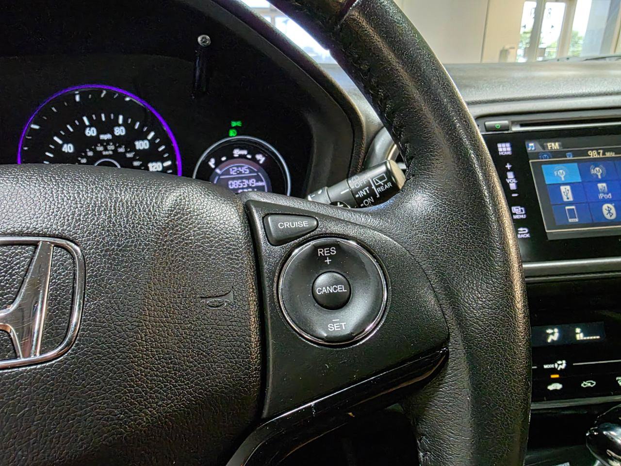 Used 2017 Honda HR-V EX-L image 30