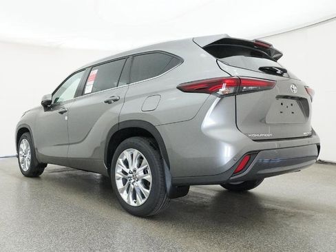 New 2026 Toyota Highlander Limited image 51