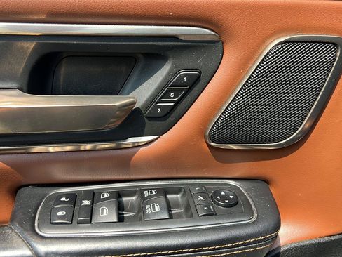 Used 2019 RAM 1500 Limited AWD/4WD image 14