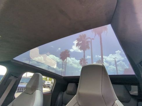 Used 2024 Tesla Cybertruck AWD Crew Cab image 22
