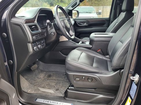 Used 2023 Chevrolet Suburban Z71 w/ Z71 Off-Road Package image 21
