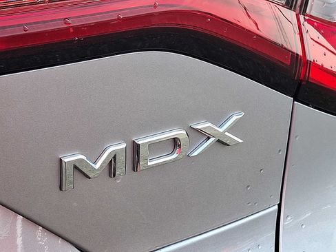 Used 2024 Acura MDX SH-AWD w/ Technology Package image 30
